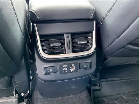 Used 2023 Subaru Outback Limited image 37