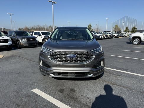 Used 2022 Ford Edge Titanium w/ Equipment Group 301A image 2