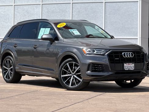 Used 2021 Audi Q7 3.0T Premium Plus w/ Premium Plus Package AWD/4WD image 2