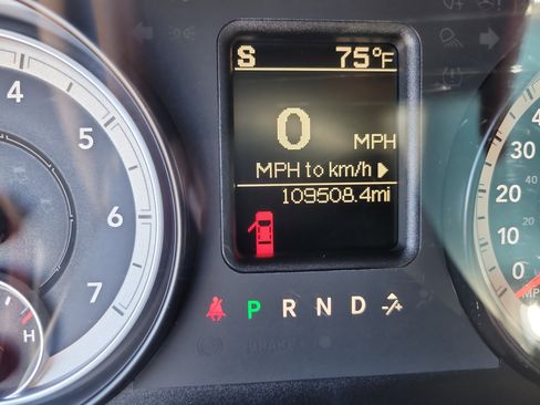 Used 2014 RAM 1500 Classic SLT image 30