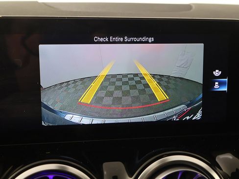 Used 2023 Mercedes-Benz GLA 250 4MATIC w/ Premium Package image 38