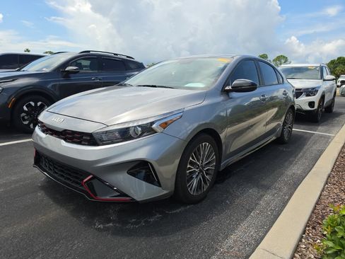 Certified 2023 Kia Forte GT-Line FWD image 6