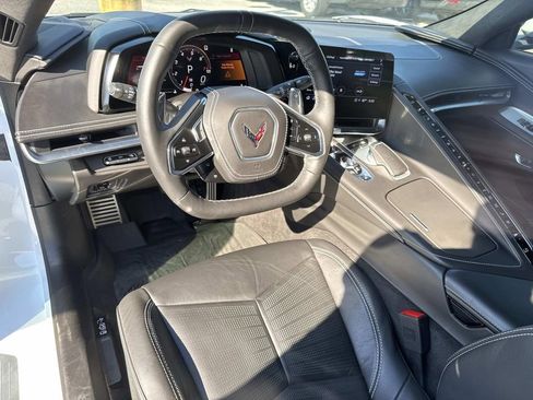 Used 2023 Chevrolet Corvette Stingray Premium Cpe w/ Z51 Performance Package image 15