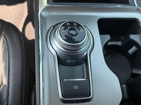 Used 2024 Ford Edge Titanium AWD/4WD image 20