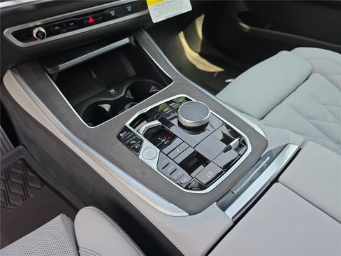 New 2026 BMW X5 xDrive50e AWD/4WD image 28