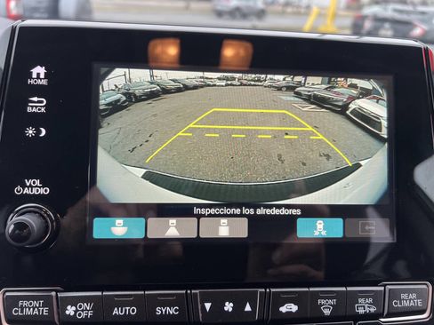 Used 2018 Honda Odyssey Touring image 16