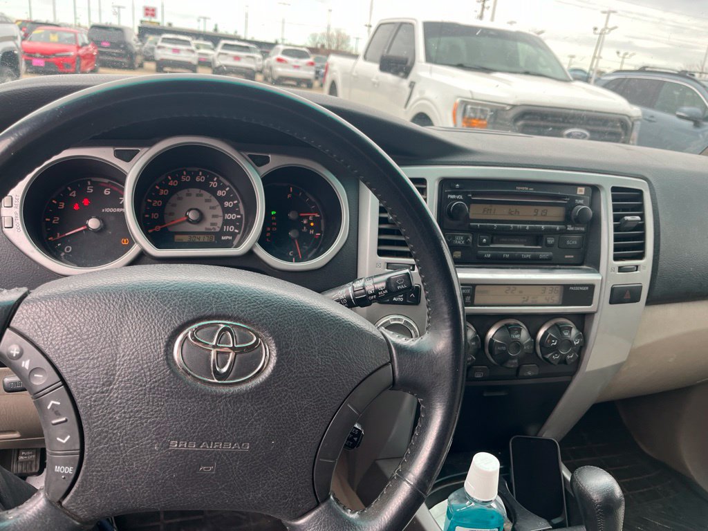 Used 2004 Toyota 4Runner SR5 AWD/4WD image 13