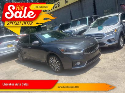 Used 2017 Kia Cadenza Premium w/ Luxury Package