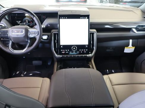 New 2026 GMC Yukon XL Elevation w/ Elevation Premium Package AWD/4WD image 20