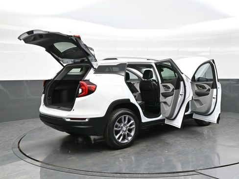Used 2023 GMC Terrain SLT w/ Tech Package AWD/4WD image 45