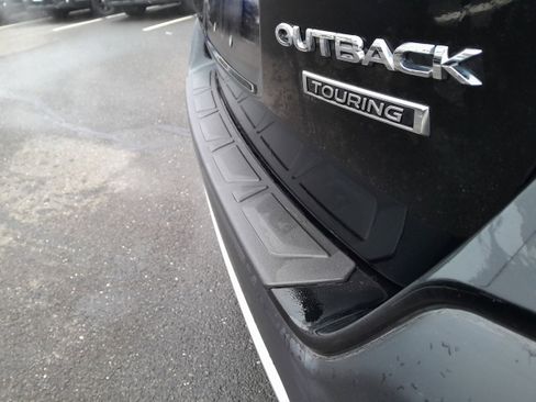 Used 2020 Subaru Outback Touring image 43
