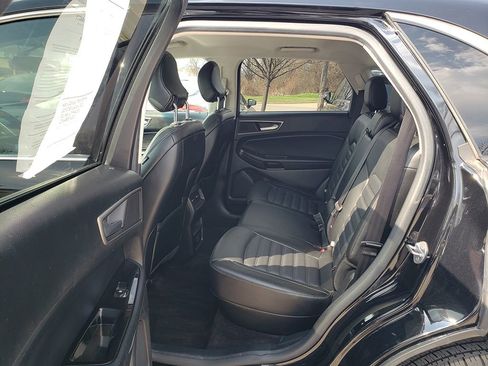 Used 2016 Ford Edge SEL w/ Equipment Group 201A FWD image 11