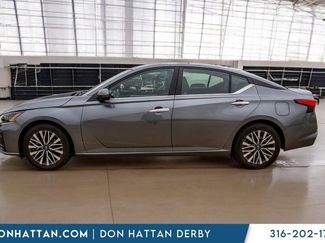 Used 2023 Nissan Altima 2.5 SV video 2