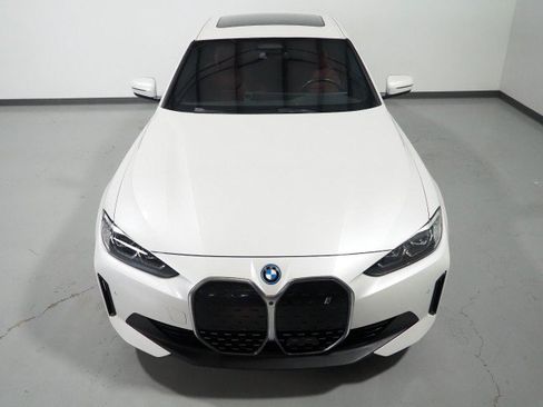 Used 2023 BMW i4 eDrive35 RWD image 10