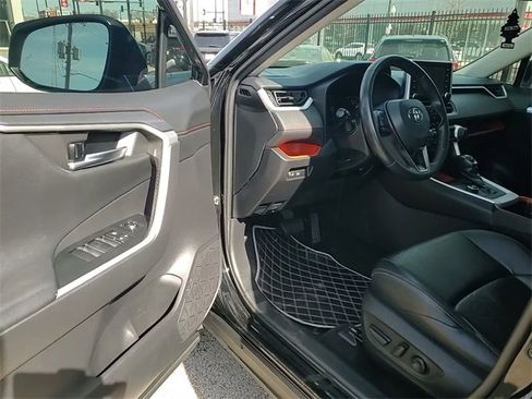 Used 2021 Toyota RAV4 Adventure image 9