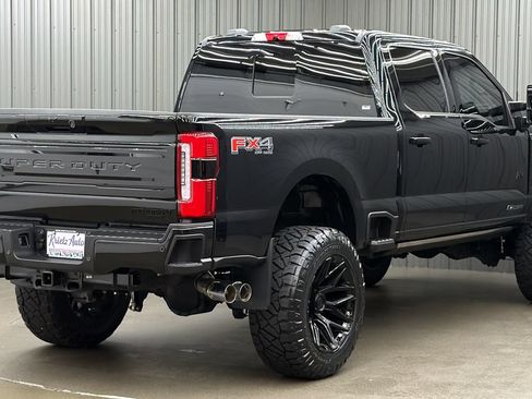 Used 2026 Ford F250 Platinum w/ FX4 Off-Road Package AWD/4WD image 5