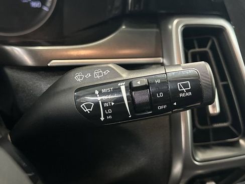 Used 2023 Kia Sorento LX AWD/4WD image 34