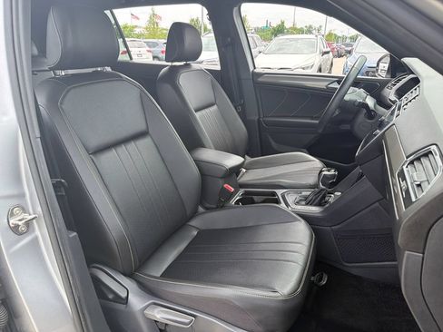 Certified 2023 Volkswagen Tiguan SE R-Line FWD image 26