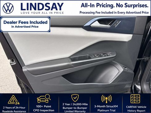 Used 2023 Volkswagen Taos SE w/ Panoramic Sunroof Package AWD/4WD image 10