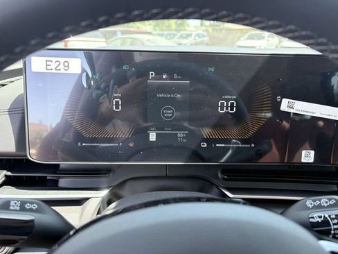 New 2026 Kia Carnival EX FWD image 9