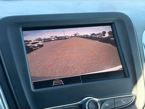 Used 2023 Chevrolet Equinox LT image 29