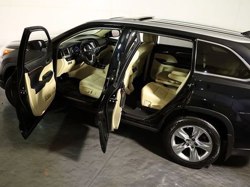 Used 2015 Toyota Highlander Limited AWD/4WD image 5
