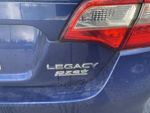Used 2017 Subaru Legacy 2.5i Premium image 8