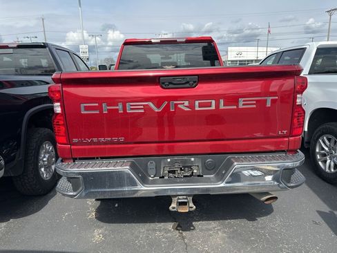 Used 2022 Chevrolet Silverado 2500 LT w/ Convenience Package AWD/4WD image 3