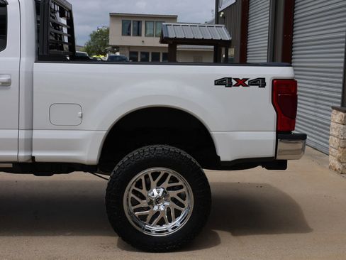 Used 2020 Ford F250 Lariat w/ Lariat Ultimate Package AWD/4WD image 13