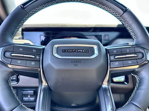 New 2026 GMC Yukon XL Denali Ultimate w/ LPO, Floor Liner Package AWD/4WD image 33
