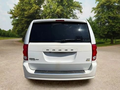 Used 2019 Dodge Grand Caravan GT image 7