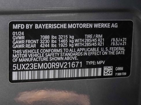 Used 2024 BMW X7 xDrive40i w/ Premium Package image 29