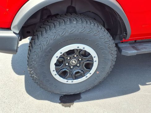 Used 2024 Ford Bronco Outer Banks w/ Sasquatch Package AWD/4WD image 25