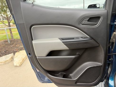 Used 2019 Chevrolet Colorado W/T w/ WT Convenience Package AWD/4WD image 31
