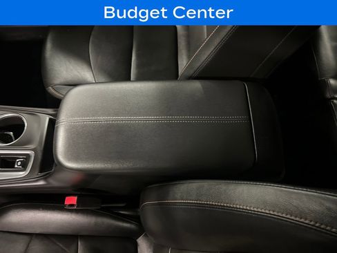 Used 2020 Chevrolet Equinox Premier AWD/4WD image 25