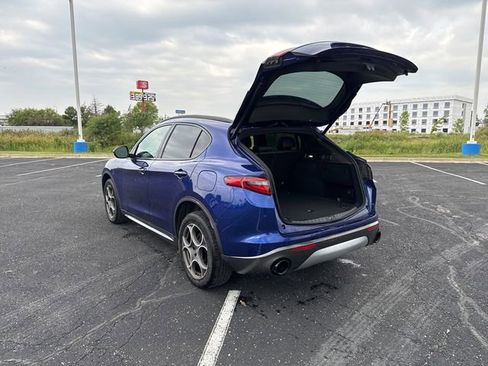 Used 2022 Alfa Romeo Stelvio Ti image 12
