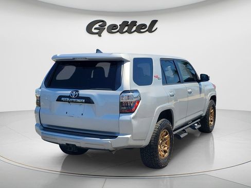 Used 2020 Toyota 4Runner TRD Off-Road Premium w/ Moonroof Package AWD/4WD image 6