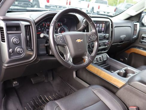 Used 2018 Chevrolet Silverado 1500 LTZ w/ Sport Package AWD/4WD image 5