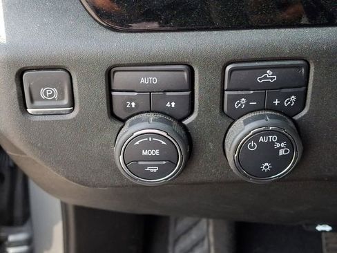 Used 2023 Chevrolet Silverado 1500 LT image 19