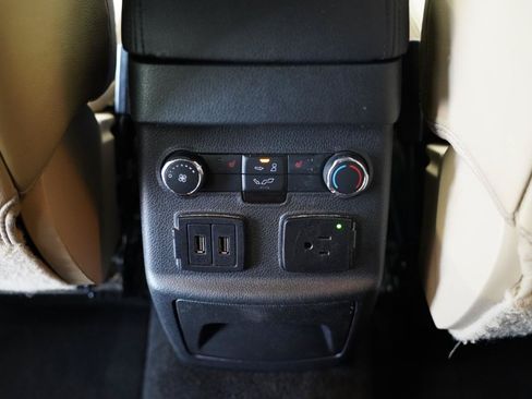 Used 2017 Ford Explorer Limited w/ Equipment Group 301A FWD image 33