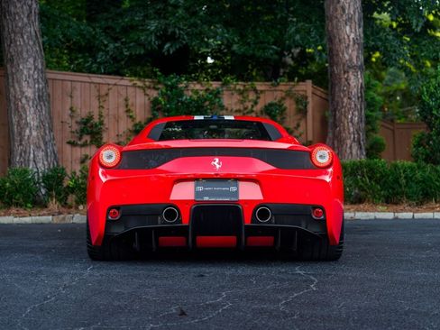 Used 2015 Ferrari 458 Speciale Coupe RWD image 7