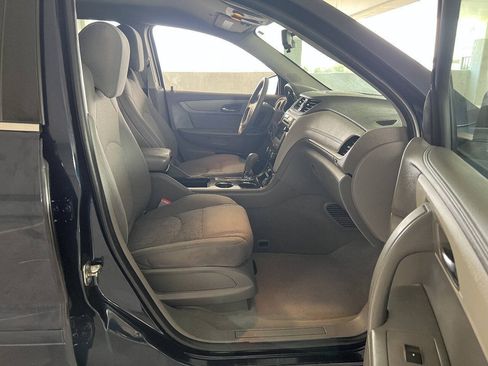 Used 2016 Chevrolet Traverse LT w/ Style and Technology Package AWD/4WD image 18