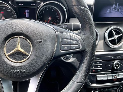 Certified 2020 Mercedes-Benz GLA 250 image 24