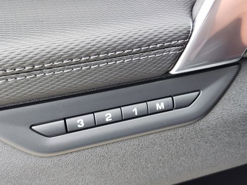 New 2025 Land Rover Discovery Sport Dynamic SE image 17