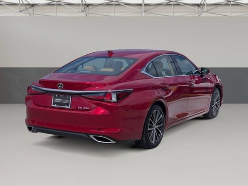 Used 2025 Lexus ES 350 w/ Premium Package FWD image 11