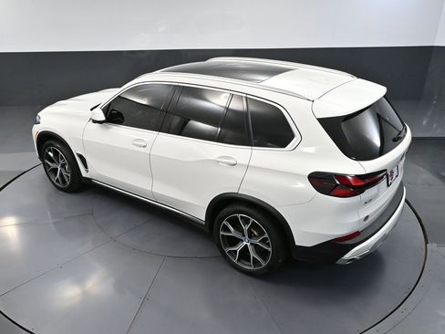 Used 2024 BMW X5 xDrive40i AWD/4WD image 56