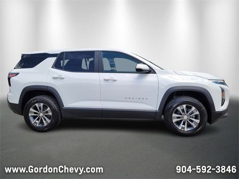 New 2026 Chevrolet Equinox LT w/ Convenience Package II image 8