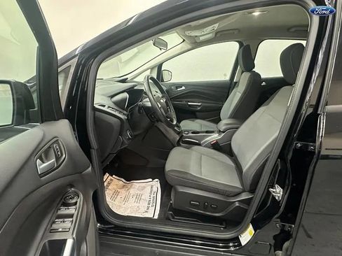 Used 2018 Ford C-MAX SE w/ Interior Protection Package image 10