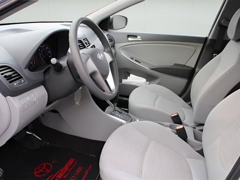 Used 2017 Hyundai Accent SE image 8