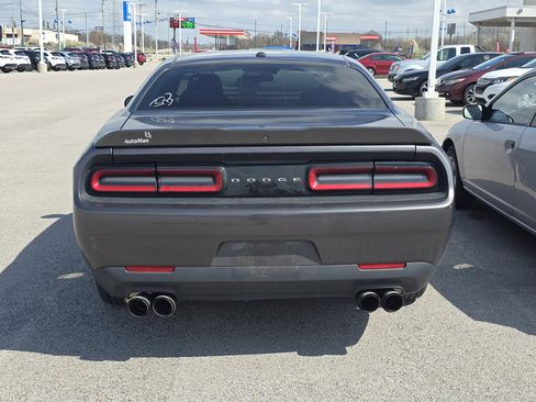 Used 2020 Dodge Challenger SXT image 3